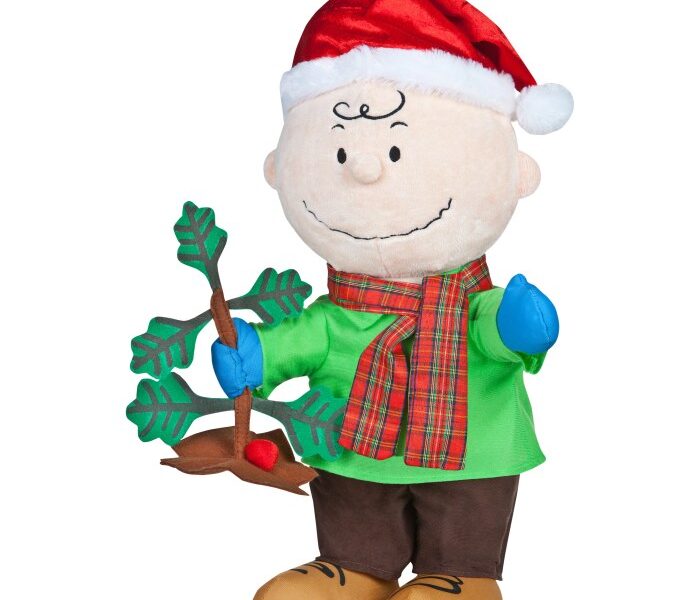 Christmas charlie brown yard peanuts decoration