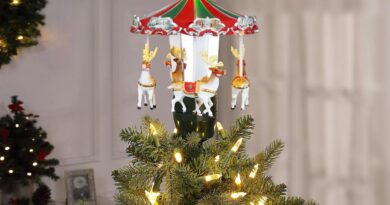 Carousel christmas tree decoration