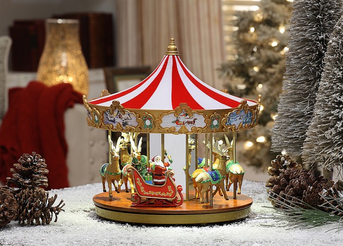 Carousel christmas tree decoration