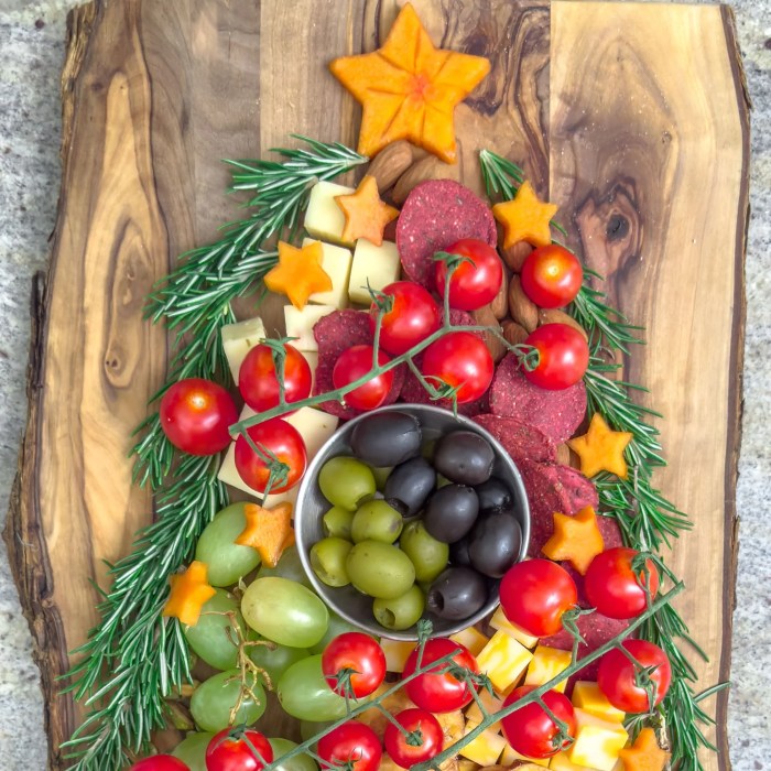 Cheese board tree decoration