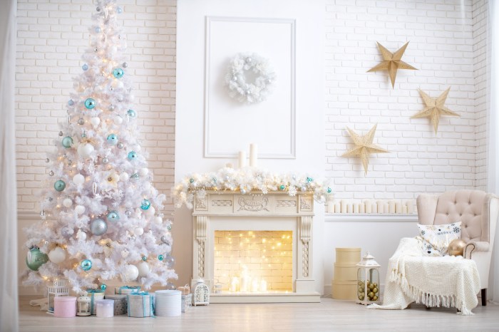 Christmas decoration ideas for white tree